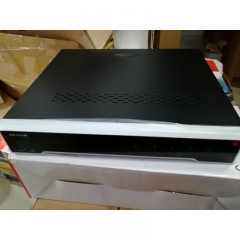 海康威視HIKVISION 監(jiān)控套裝（含硬盤錄像機(jī)、交換機(jī)、硬盤、監(jiān)控器、300m網(wǎng)線及安裝）